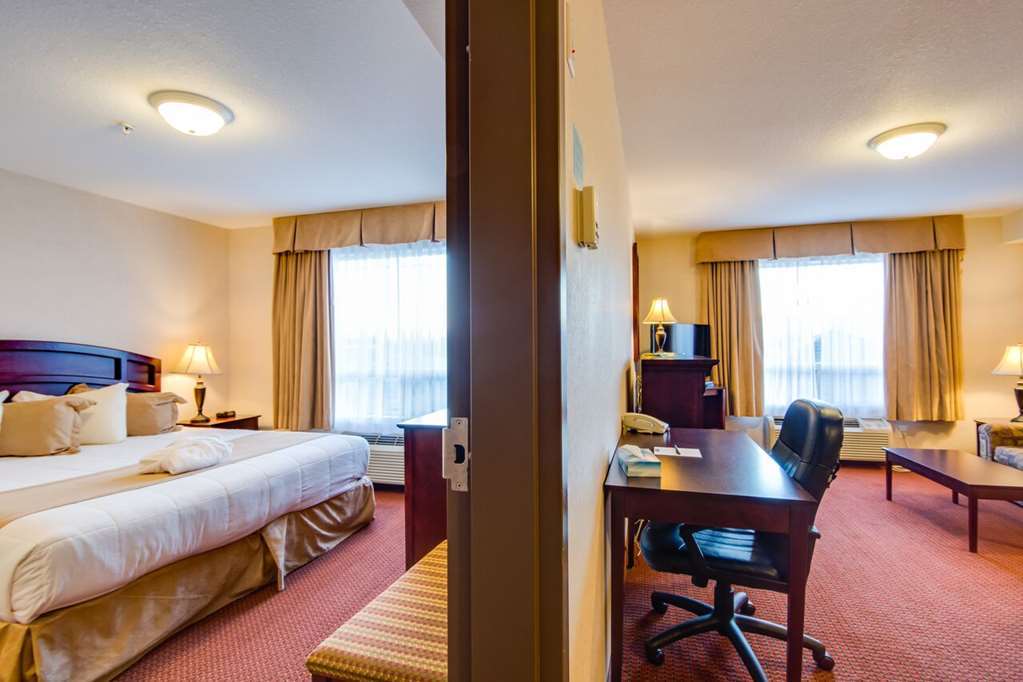 Peavine Inn & Suites High Prairie Room photo