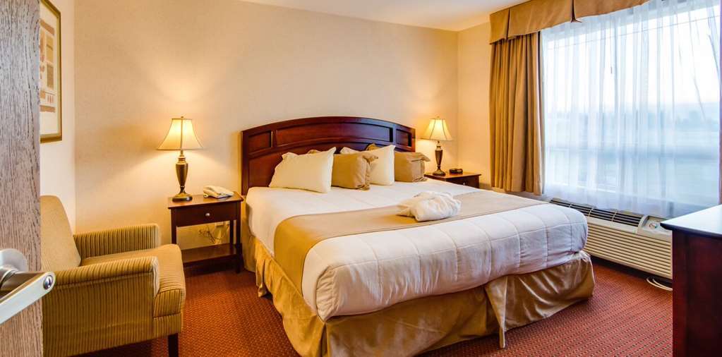 Peavine Inn & Suites High Prairie Room photo