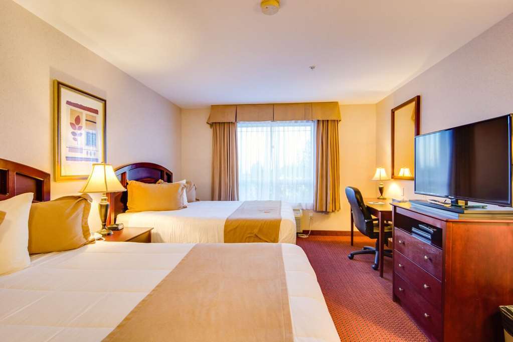 Peavine Inn & Suites High Prairie Room photo