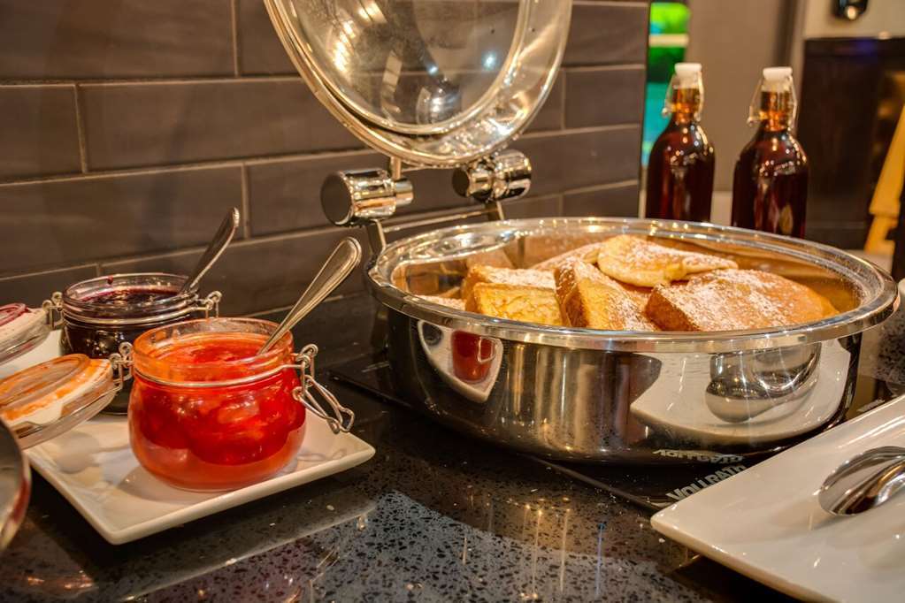 Peavine Inn & Suites High Prairie Restaurant photo