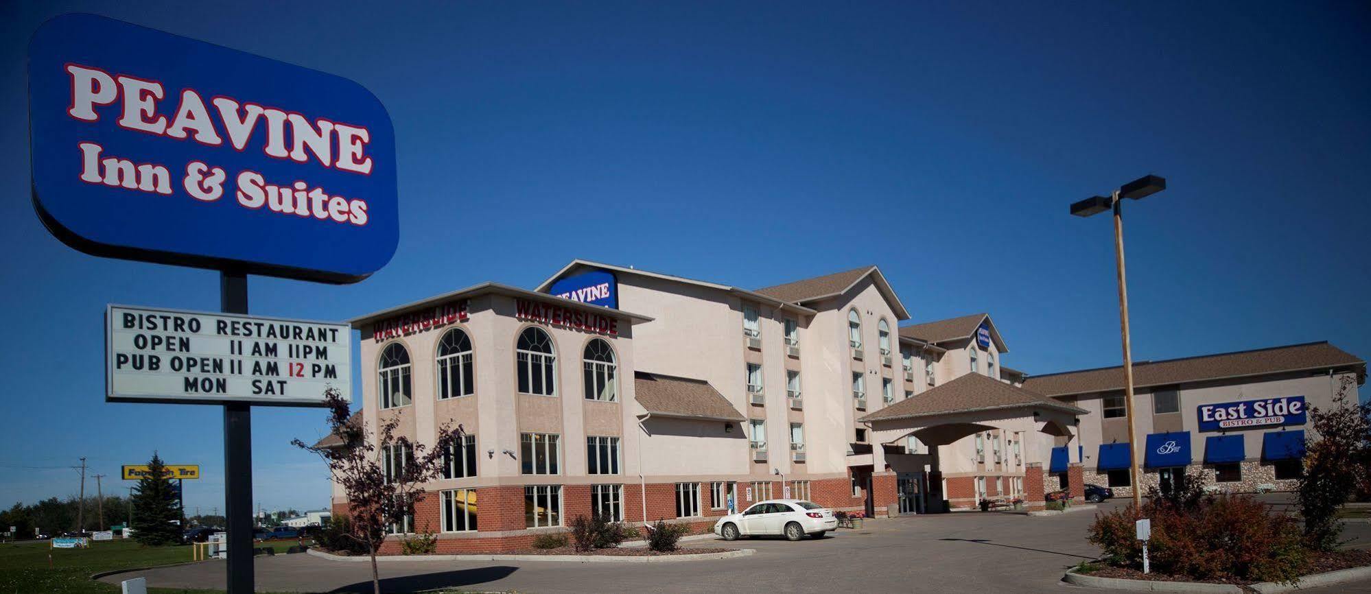 Peavine Inn & Suites High Prairie Exterior photo